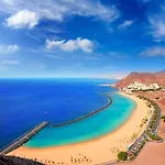 Adonis Plaza فندق 3*