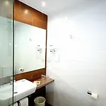 Adonis Plaza سانتا كروز دي تينيريف