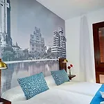 Adonis Plaza فندق 3*
