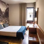 Adonis Plaza Hotel