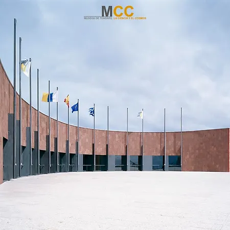Adonis Plaza Ξενοδοχείο 3*