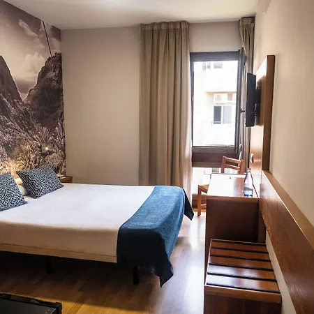 Adonis Plaza Hotel