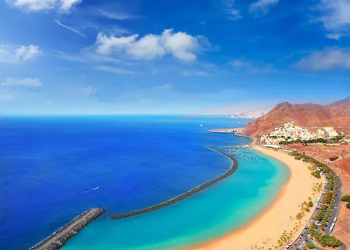 Adonis Plaza ホテル 3*