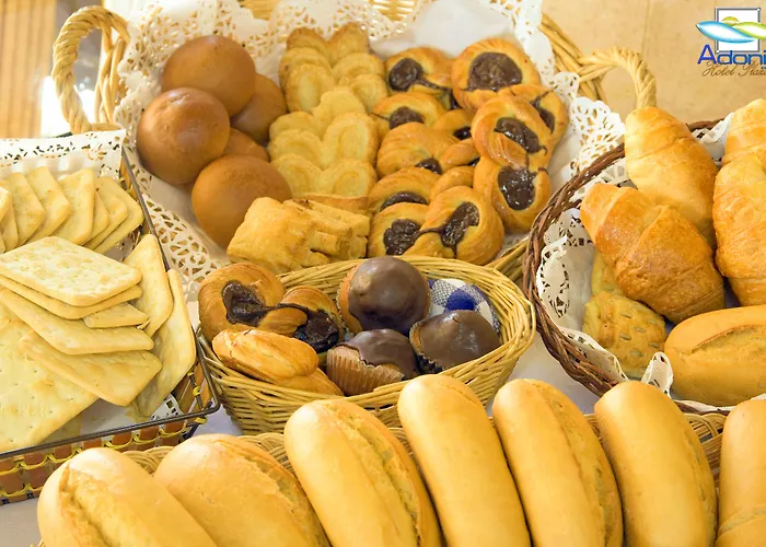 ホテル Adonis Plaza