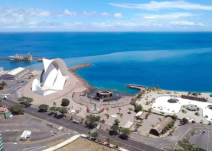 Adonis Plaza サンタクルスデテネリフェ