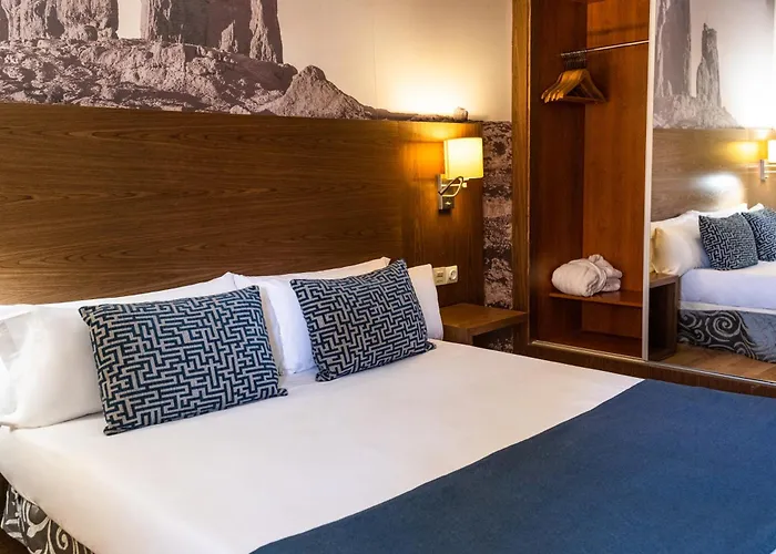 ホテル Adonis Plaza