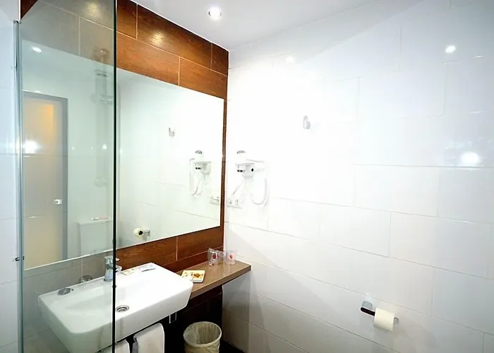 Adonis Plaza サンタクルスデテネリフェ