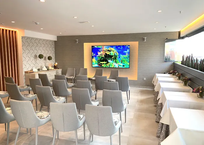 Adonis Plaza ホテル サンタクルスデテネリフェ