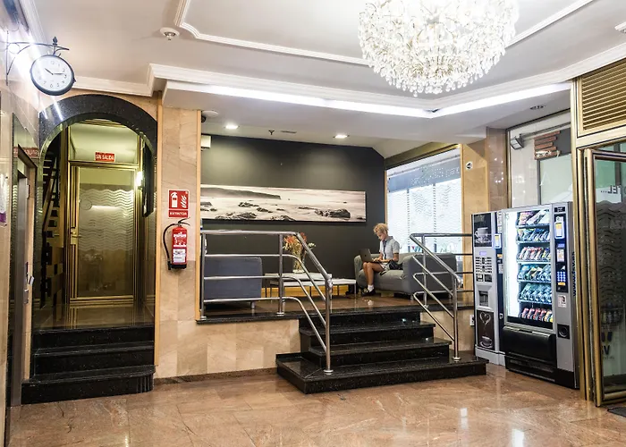 Adonis Plaza 3* サンタクルスデテネリフェ