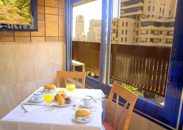 ホテル Adonis Plaza 3*