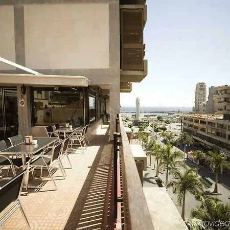 Adonis Plaza Hotel 3*